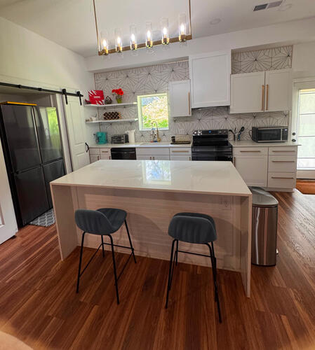 Impeccable spaces, guaranteed